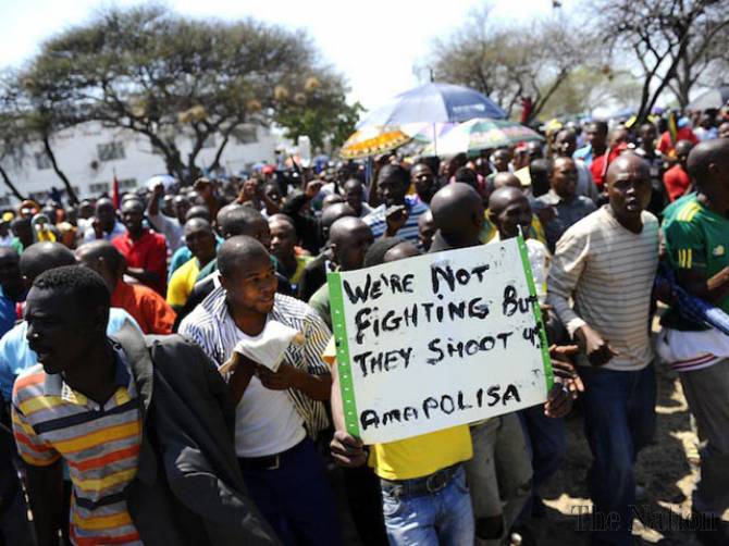 Manifestation villageoise à Brits