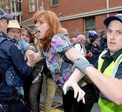 Répression à Victoria