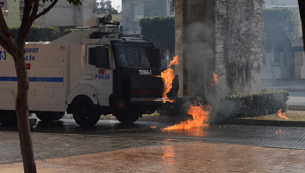émeute kurde à Adana