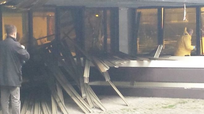 bombe au tribunal de trento