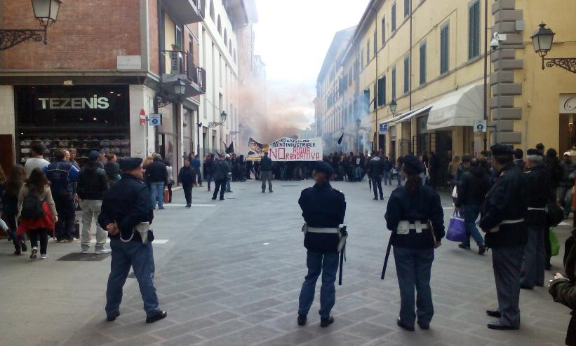 La manifestation du 3 mai à Pise