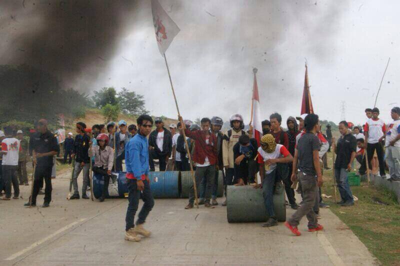 Les paysans indonésiens résistent à l'expulsion