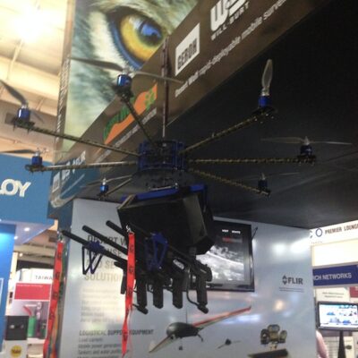 Le Skunk Riot Control Copter en démonstration