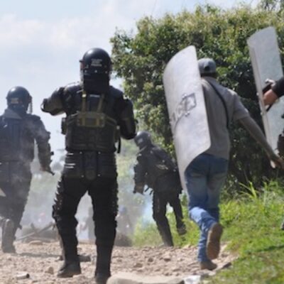 fuerza-publica-amenaza-campesinos.jpg