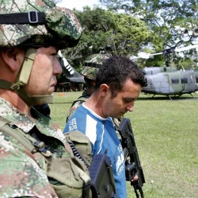 ejercito_y_cti_capturan_a_un_cabecilla_del_eln.jpg