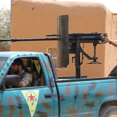 Un combattant du YPG