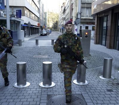 Parachutistes déployés à Anvers