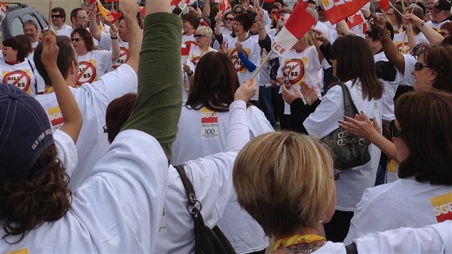 Manifestants devant la Cour d'appel de la Saskatchewan.
