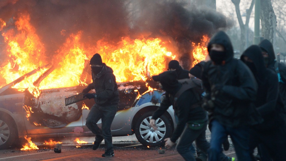 Affrontements à Francfort au Blockupy. Affrontements à Francfort au Blockupy.