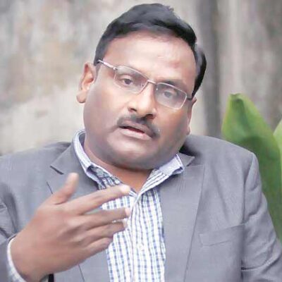 Le professeur GN Saibaba