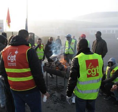 Les grévistes de la STEF