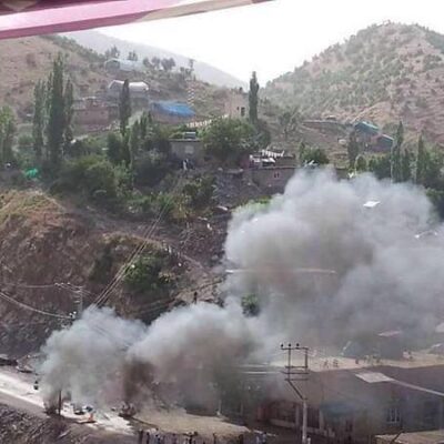 Des barricades en travers de la route de l'armée turque.