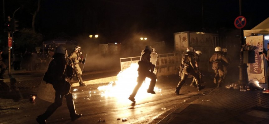 Manifestations contre l'accord avec les créanciers à Athènes.