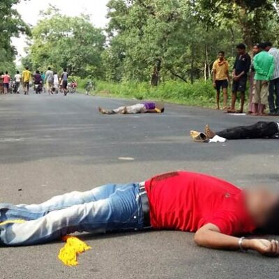 Les corps des policiers abattus