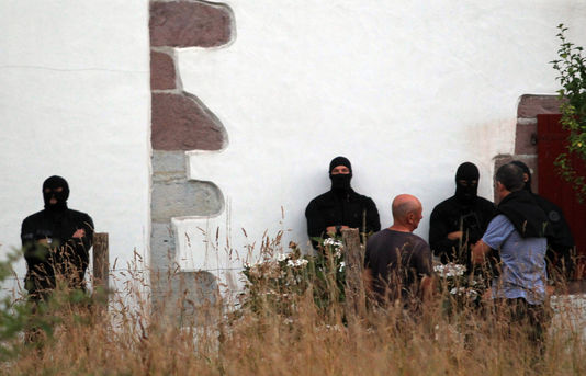 La perquisition à Ossès