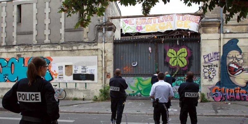 L'expulsion du squat de la rue Devienne L'expulsion du squat de la rue Devienne