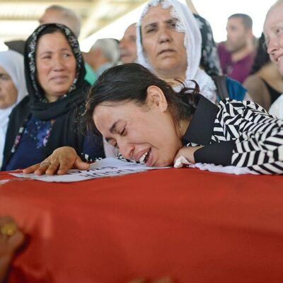 Funérailles aujourd'hui mardi, dans la ville de Gaziantep, d'un des jeunes tués à Suruç