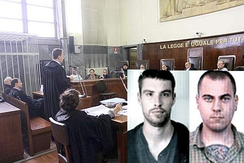 Alessandro Settepani (à gauche) et Sergio Maria Stefani  (à droite) et le tribunal de Pérouse