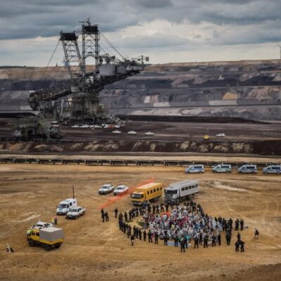 Manifestation pour la forêt d'Hambach.