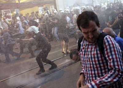 Affrontements rue rue Istiklal