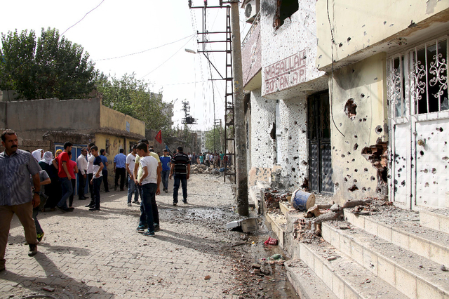 Effets d'un bombardement turc au Kurdistan Effets d'un bombardement turc au Kurdistan