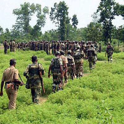Soldats de la CRPF en mission