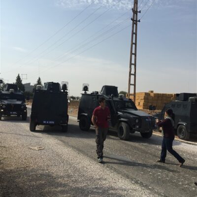 Le camp de réfugiés yézidis à Nusaybin envahi par l'armée turque.