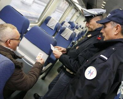 Contrôle de la Police aux Frontières (PAF) française