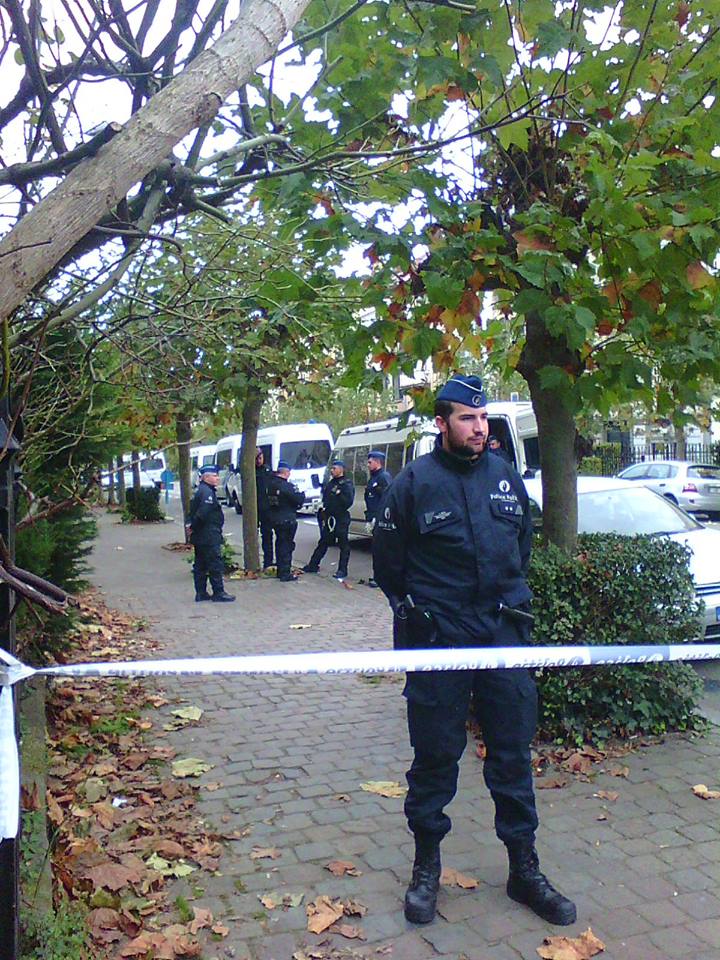 Le dispositif policier avenue Demolder Le dispositif policier avenue Demolder