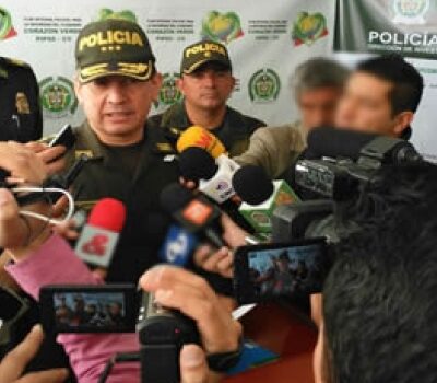 La conférence de presse de la police