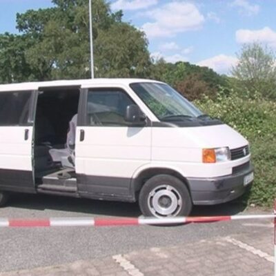 La camionette qui a servi au commando à bloquer le fourgon blindé