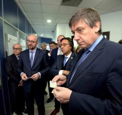 Visite du centre marocain de production de cartes d’identité, ce mardi matin, à Rabat.