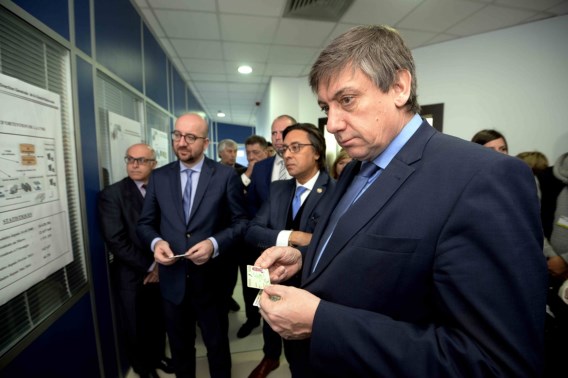 Visite du centre marocain de production de cartes d’identité, ce mardi matin, à Rabat.