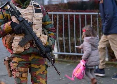 Déploiement prolongé d'un mois pour les militaires