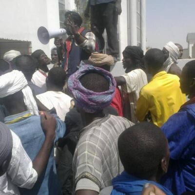 Rassemblement de dockers grévistes