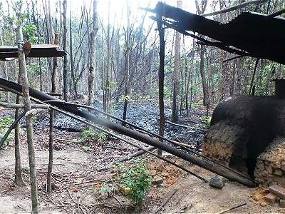 Raffinerie artisanale de l'ELN