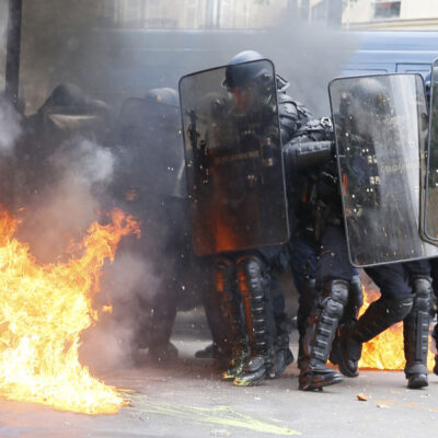 Affrontements à Paris