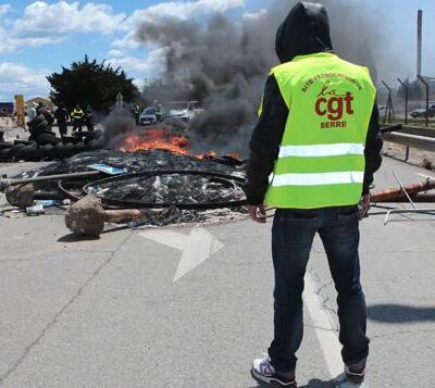 Barrage syndical à Fos-Sur-Mer