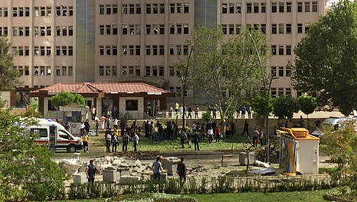 Attaque du QG de la police à Gaziantep