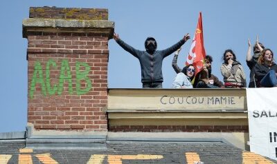 Sur le toit de la Maison du Peuple de rennes, cet après-midi