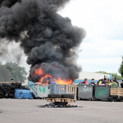 Le piquet de grève à la raffinerie Total
