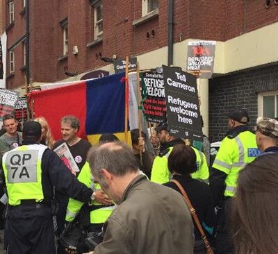 Manifestants antifascistes à Bristol
