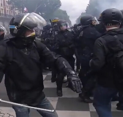 Les CRS s’acharnent sur les blessés