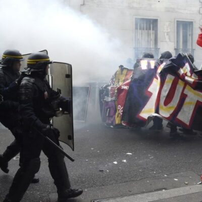 Affrontements à Paris