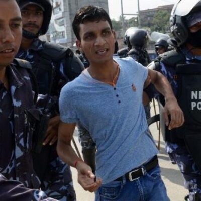 Arrestation à Katmandou