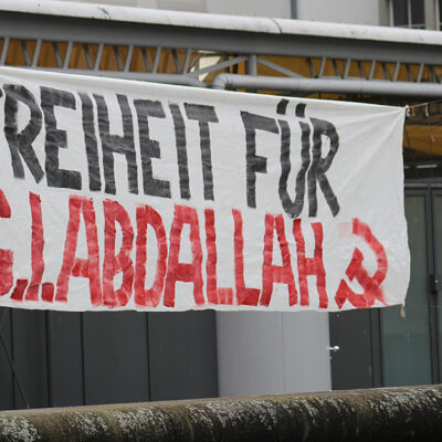Une banderole pour Georges Abdallah ce samedi à Zürich