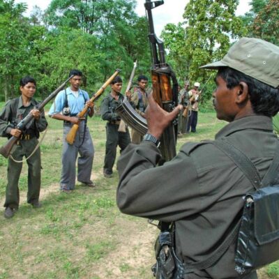Guérilleros maoïstes en Inde