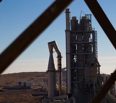 Lafarge continue à faire du profit en Syrie, à l'aide de sa cimenterie