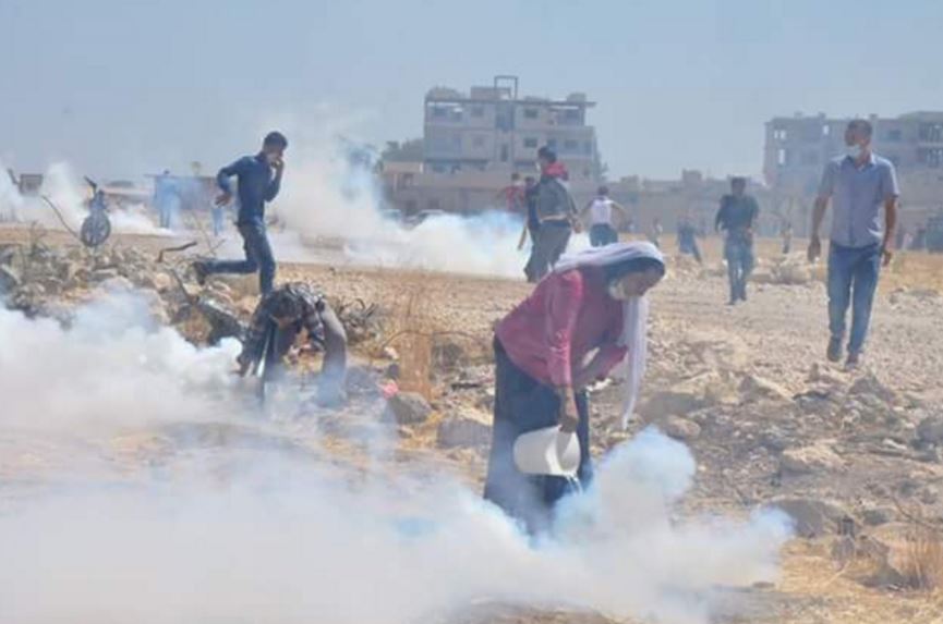 La Turquie attaque les manifestants à Kobané