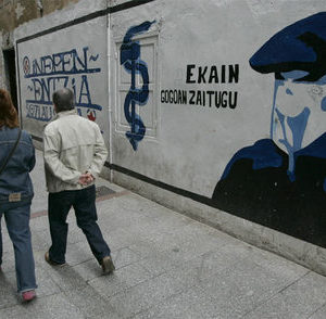 Fresque pour ETA au Pays basque